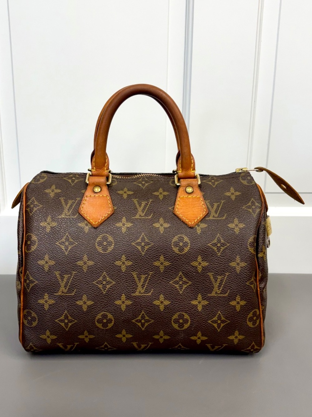 Louis Vuitton Monogram Speedy 25
